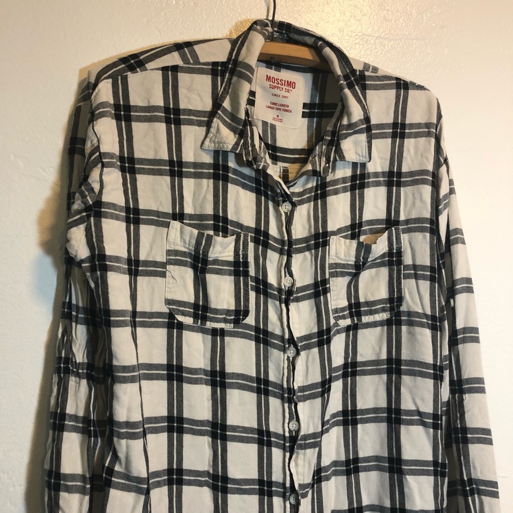 Mossimo Plaid Tunic Length Button Down Medium - image 3
